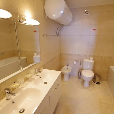 Casa Real Apart Complex